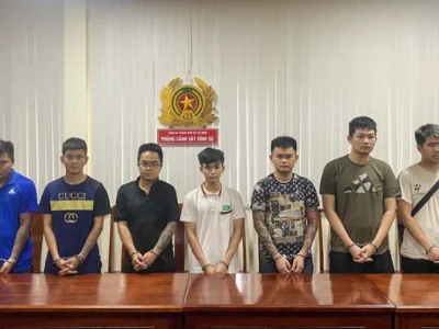 卖淫女裸照疯传，单亲妈妈大尺度视频上热搜，越南裸贷有多疯狂！