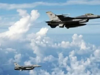 大马民用直升机飞入领空，新加坡空军派F-16型战斗机拦截，20趟出入境航班被延误