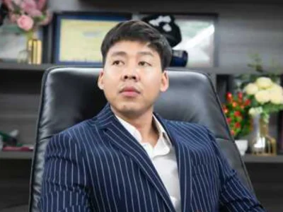 “放弃高薪工作创业，我成为金边最大贴膜店老板！”