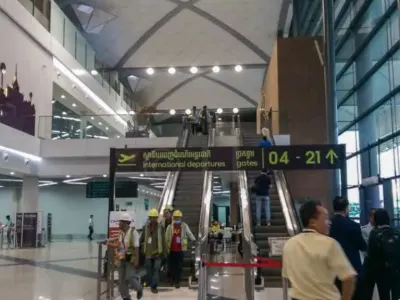 中国防城港—柬埔寨七星海国际港口航线首航仪式举行