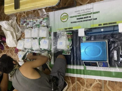 PDEA在巴拉纳克市的买卖行动中查获价值1.36亿比索的冰毒