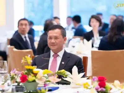 洪玛耐重申柬埔寨将恪守一个中国原则