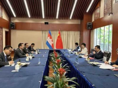 中国农业农村部部长唐仁健称赞柬埔寨农产品