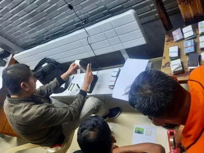 英国公民持有400张ATM卡被捕