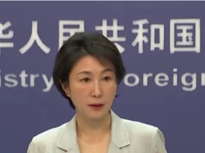 中国外交部驳斥菲律宾军方言论：菲方非法侵占中业岛