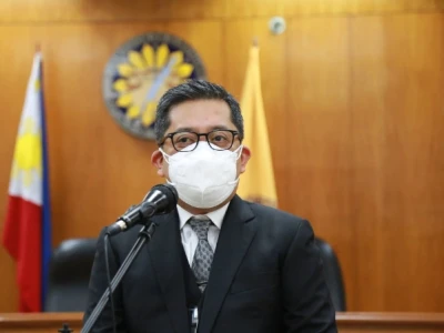 严重失职、领导不力 菲律宾健保7名官员被调离岗位