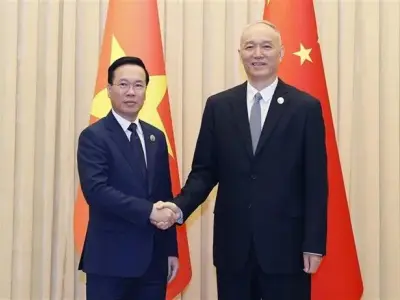 越南国家主席武文赏会见中共中央书记处书记蔡奇
