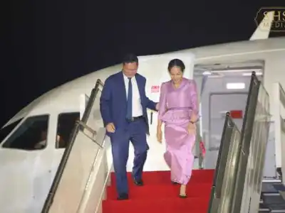 结束出席东盟与海合会峰会后 洪玛耐总理回国