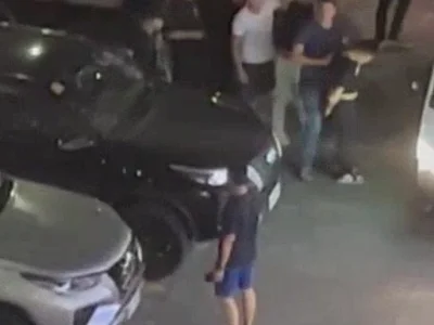 突发 ! ! 刚刚shore楼下反绑架的行动 ! !