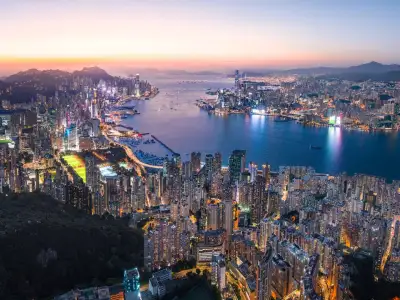 出国太久和另一半没感情，强撑还是离婚？现实很残酷