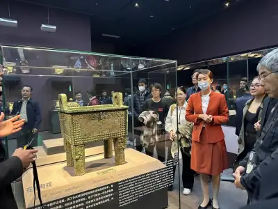 柬埔寨代表团参观中国考古博物馆，赞誉和佩服中华文明的演变