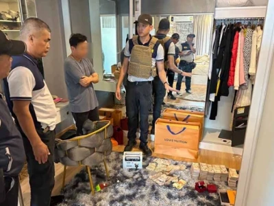 钞票成堆！15天诈骗1千余人！泰警逮捕1名中国籍电诈罪犯！涉案金额超70亿！
